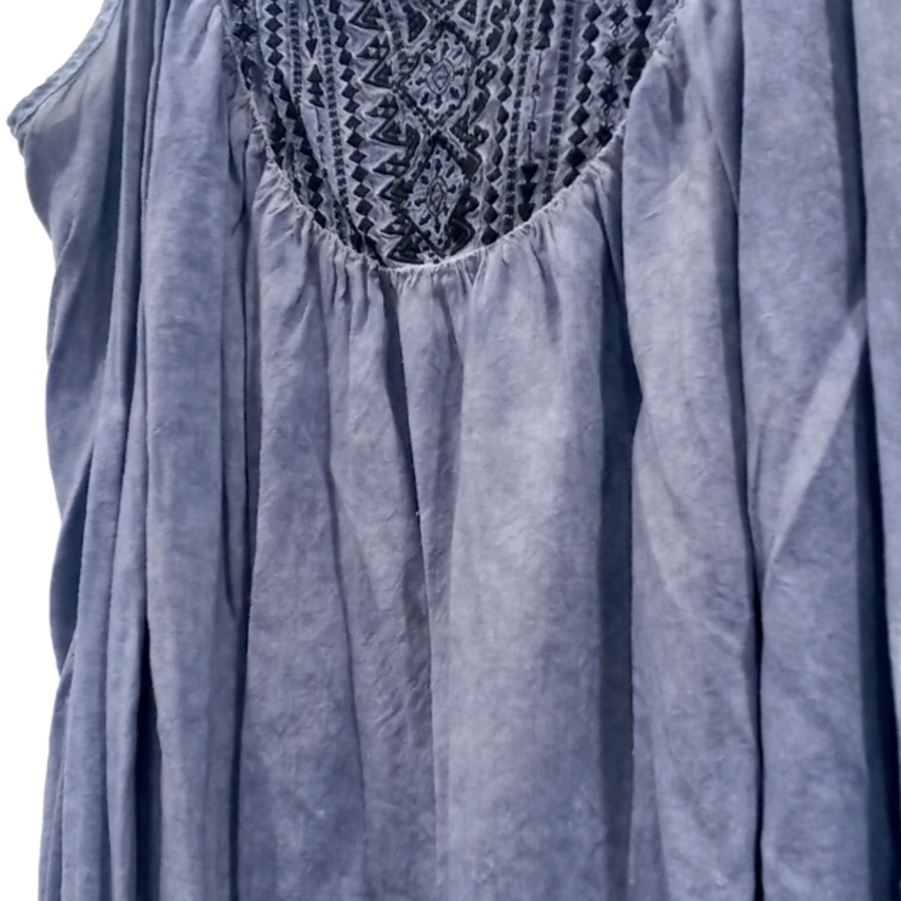 Torrid Boho style blue/gray camisole Size 1